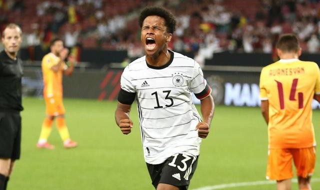 爱游戏-阿德耶米：从拜仁弃儿到德国队新宠的曲线报国路